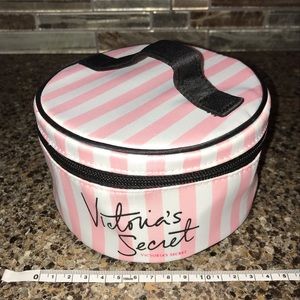 Victoria’s Secret travel bundle